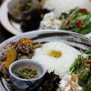 喫茶とごはん きんたんち_1