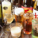 炭火焼ホルモン ぐう - 飲み放題メニューも充実の品揃え！