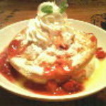 ババ・ガンプ・シュリンプ 東京 - ママ特製ストロベリーショートケーキ