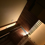 いなせ 寅”衛門 - 間接照明