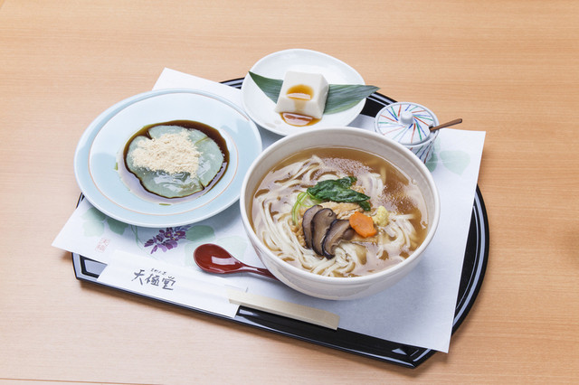 料理メニュー : 飛鳥彩瑠璃の丘 天極堂テラス - 岡寺/カフェ | 食べログ