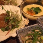 彩る創作・個室居酒屋 桶狭間 栄店 - ホタテの南蛮漬け、松茸と鶏の茶碗蒸し、鶏皮ポン酢