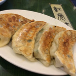 紅虎餃子房 - 大餃子４個