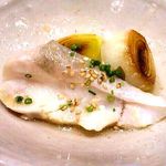 鮨 とかみ - さわらと葱の小鉢