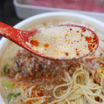 汁あり担々麺のスープ