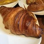 breadworks - 発酵クロワッサン
      