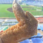 手羽先番長 - 野球場の手羽先♡
（スミマセン。ちょっと下の方かじってます。）