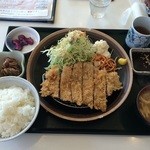 TOMO - ロースかつ定食　￥880