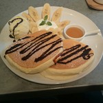 THE PANCAKE ROOM - チョコレートバナナとバニラアイスのパンケーキ