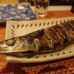 Robatayaki Hakkaku - さんま塩焼き