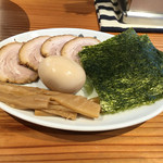 こだわり麺工房たご - ボリューム満点な全乗せ