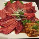 炭火焼肉 牛○亭 - 極上セット