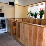 今中 - ゆったりのテーブル席も増えました♪