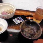 Jousei kan - 乾杯後の料理　少々寂しいですな、この後色々でてきました～