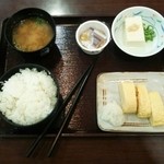 芦刈 - 出し巻朝定食[\500]