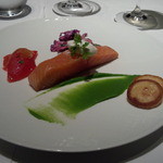 レストラン タテル ヨシノ 銀座 - サーモンミーキュイ　ステラマリス風