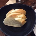 ブラッセリー ラボ - パンおかわり
