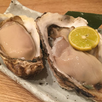 伊勢鮨 - 厚岸産生牡蠣はクリーミー