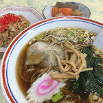 きらく食堂 - ラーメン+半チャーハン 700円