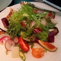 ラ・ボンヌターブル - 
