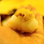 鮨 りんだ - オリジナル「うに・いか」イカの雲丹のせ