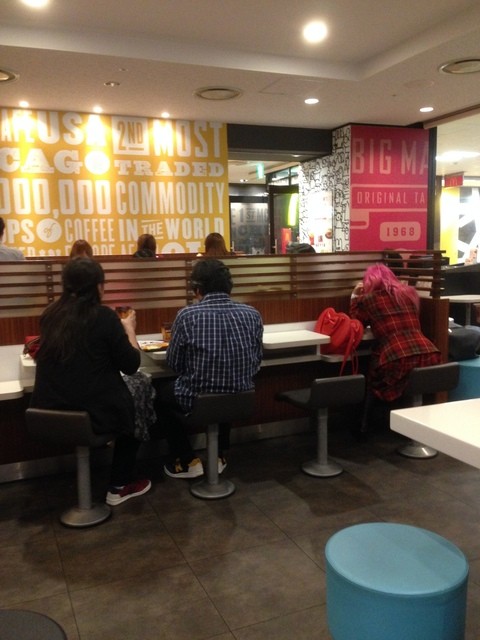 東京 有楽町 ﾃﾞｨﾅｰまでの時間つぶしのために利用したﾏｯｸ By やまちんno 1 マクドナルド 有楽町ビルヂング店 日比谷 ハンバーガー 食べログ