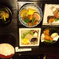 割烹 由多嘉 - 松花堂限定１０食\1,300-也