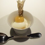 レフェルヴェソンス - かろみ〜鬼灯、南高梅のコーディアル、山羊乳ブランマンジェと発酵山羊乳のソルベ