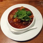 天天厨房 - 牛スジとハチノスのスパイストマト煮込み800円+税