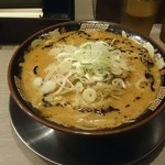 麺屋一魂 - 味噌ラーメン
      