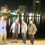 なにわ本店 - 店の横で。