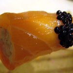 レーヴ ドゥ ギャルソン - サーモンには山葵クリームが