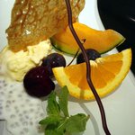 レーヴ ドゥ ギャルソン - デザート盛り合わせ