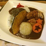 燻し家 - 【2015年10月】ザンギカレーのアップ。