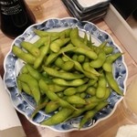 磯丸水産 - 枝豆。　神楽坂　魚辰の炙り枝豆には敵わないな。