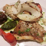 メインデッシュ。天然真鯛。