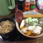 Motsuyaki Kushi Yamagata Nikudonya Senta - 冷たい肉そばと田中牛丼