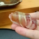 寿司割烹 魚紋 - 〆鯖。リフト(^-^)/
