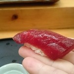 寿司割烹 魚紋 - 鮪漬け。リフト(^-^)/