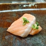 寿司割烹 魚紋 - 鱒の助。
