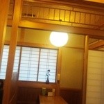 かいだ屋 - 小上がり中心の内部