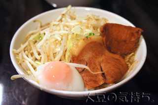 ラーメン北郎 - トロ玉ラーメン