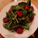 ガラタ - 自家製ドライトマトとルッコラのサラダ