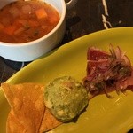 el caliente modern mexicano - ワカモレ/鰤マリネ/野菜スープ