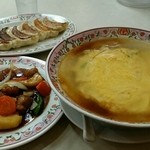 餃子の王将 - 天津麺、酢豚、餃子