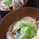 らーめん奏 - 水ギョーザ（4個）　300円（2015.11.15.）