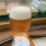 寿司栄 - 27年11月　生ビール　ワイングラスで