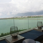 POSILLIPO cucina meridionale - 入って右側のテラスは靴を脱いで座りたい♫