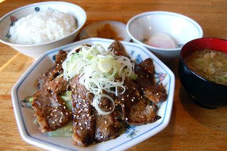 Chuuka Soba Tenhou - カルビ定食