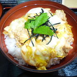 鶏三和 - 純鶏名古屋コーチン親子丼　781円